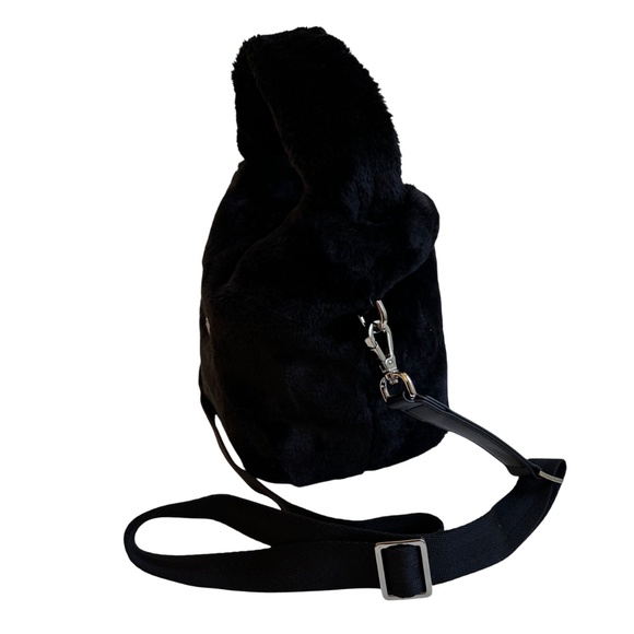 NWOT NERDY Furry & Fluffy Crossbody Tote Bag - Picture 2 of 9
